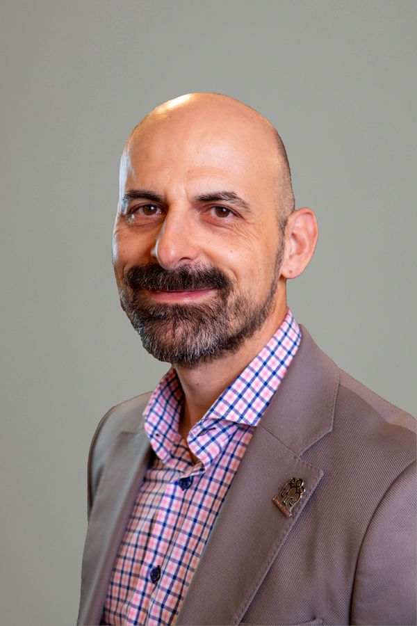 C&eacute;sar Iglesias